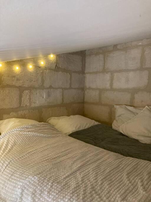 La Cigale Apartment Beaucaire  Bagian luar foto