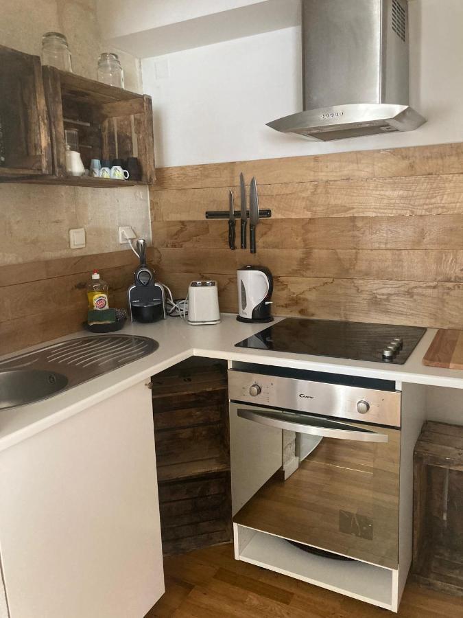La Cigale Apartment Beaucaire  Bagian luar foto