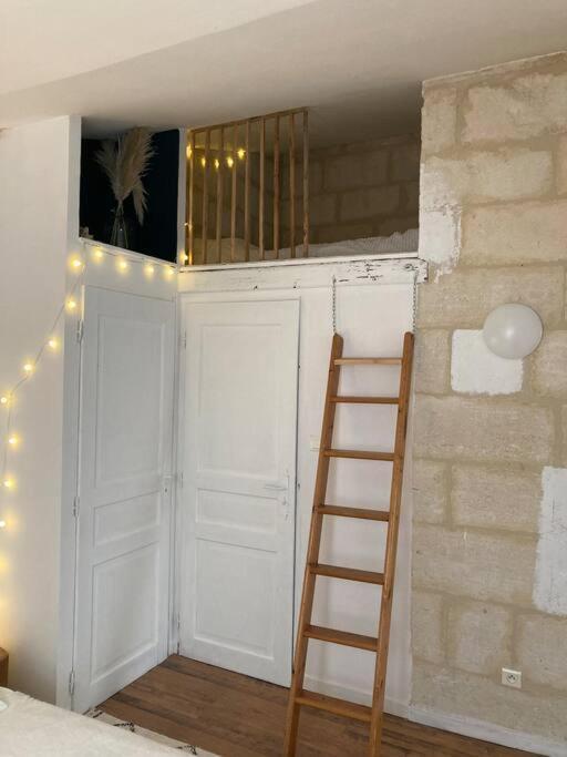 La Cigale Apartment Beaucaire  Bagian luar foto