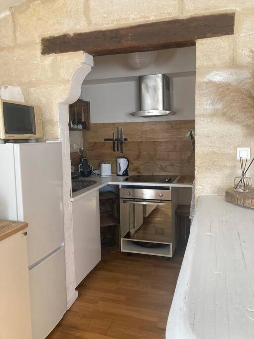 La Cigale Apartment Beaucaire  Bagian luar foto