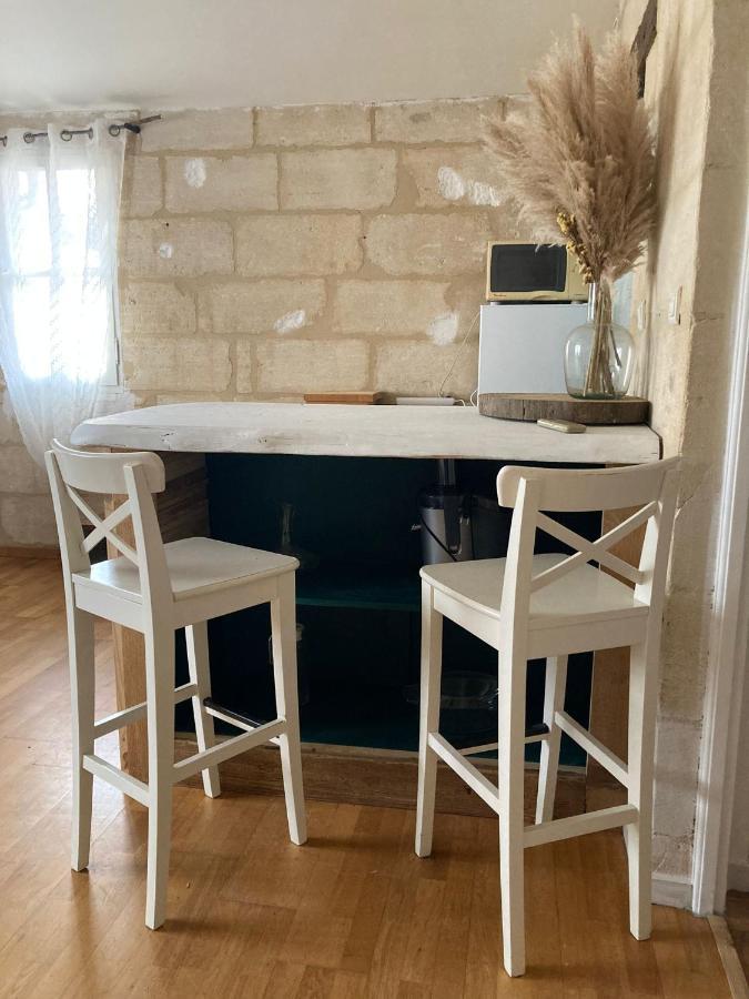 La Cigale Apartment Beaucaire  Bagian luar foto